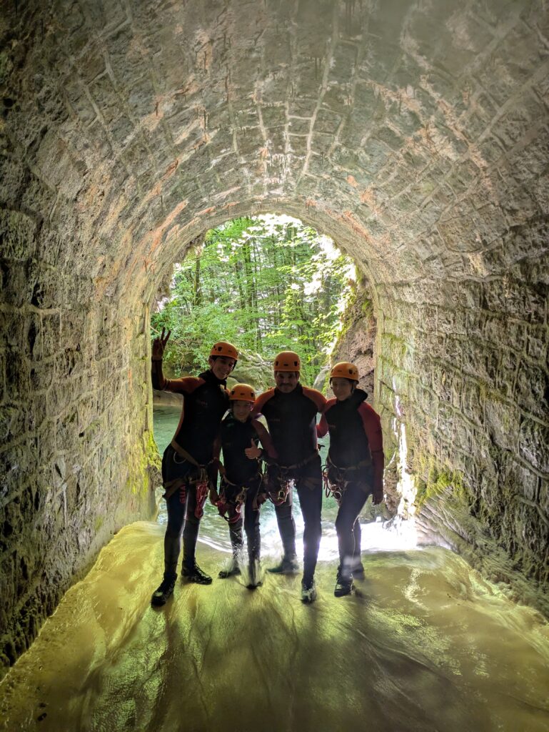 Famille canyon de chaley