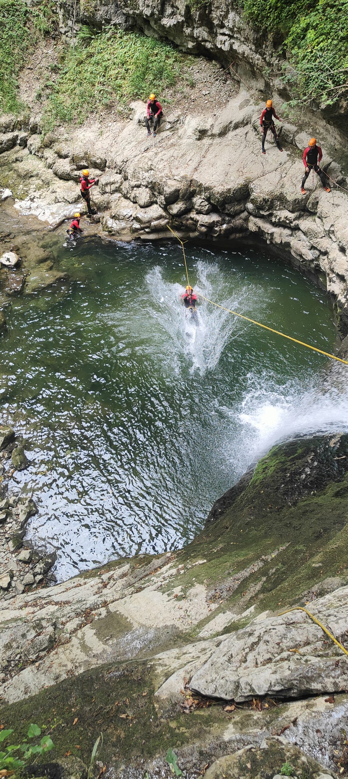 Canyoning dans le canyon de la Doria près de Chambéry dans les Bauges